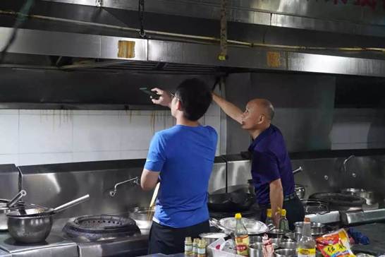 8e80adc8ff91e44eda6906405a73f18